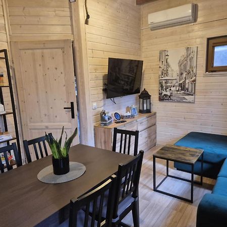 Dzik W Zagrodzie Hotell Borsk Exteriör bild